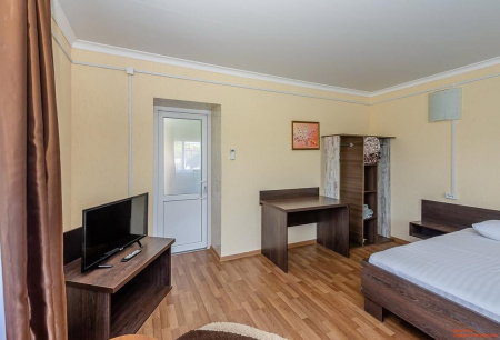 Отель "Nar-Motel"